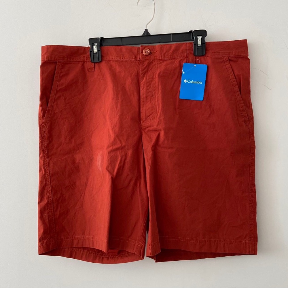 Columbia Men’s Washed Out Shorts Size 40